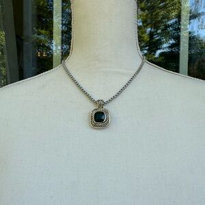 New in packaging NWT EMERALD GREEN NECKLACE